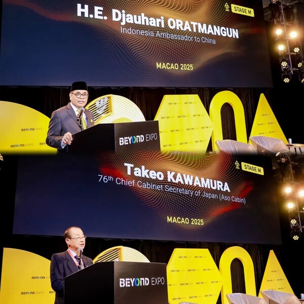 ӡvAʹH.E. Djauhari Oratmanguncձ76΃wٷLٺӴ彨